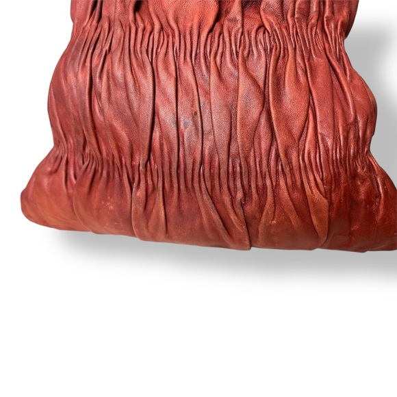 Y2K Cinched Soft Leather, Hobo Style Bag - Picture 4 of 11